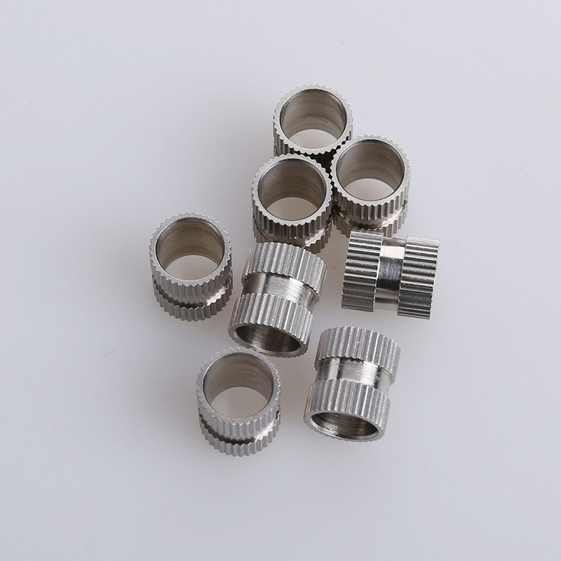 डबल वे इन्सर्ट नट